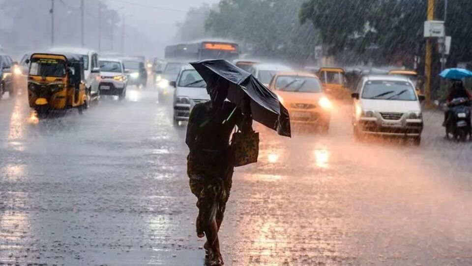 ఐఎండీ ఐఎండీ - మరో 4 రోజులు రోజులు ఉరుములు, మెరుపులతో కూడిన వర్షాలు ..! Tel జిల్లాలకు హెచ్చరికలు- తెలంగానాలో మరో 4 రోజులు వర్షాలు కురుస్తాయి IMD తాజా వాతావరణ నివేదిక ఇక్కడ చెక్, తెలంగాణ తెలంగాణ