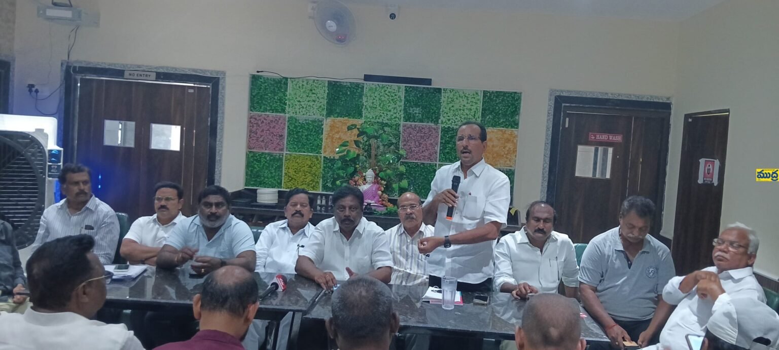 చరిత్రలో నిలిచేలా జూనియర్ కళాశాల కళాశాల