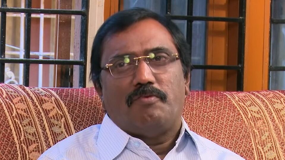 జర్నలిస్టు కొమ్మినేని శ్రీనివాసరావు అరెస్టు