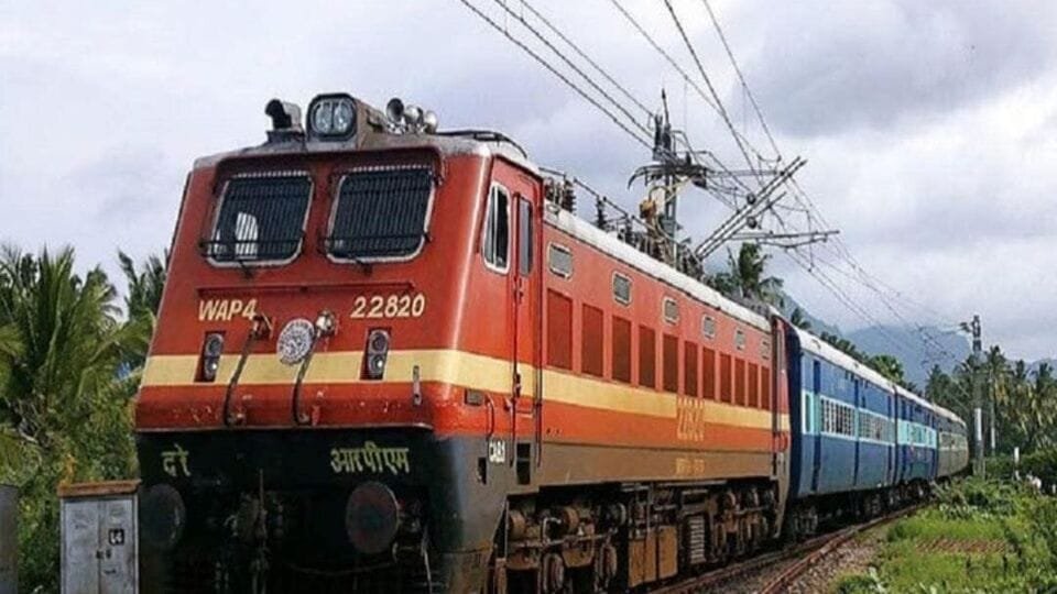 జులై 1 నుంచి అమల్లోకి కొత్త రైల్వే రైల్వే టికెట్ ఛార్జీలు .. పెంపు పెంపు ఎలా?