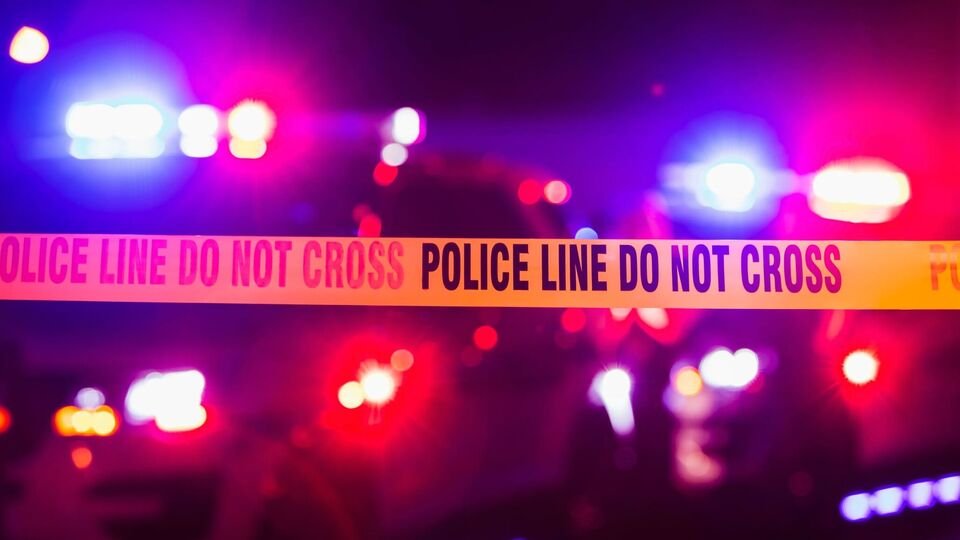 పాఠశాలలో విద్యార్థి కాల్పులు; ఎనిమిది మంది మృతి, పలువురికి పలువురికి పలువురికి