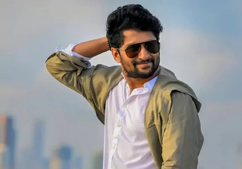 ఫ్యాన్స్ కోరిక నెరవేరబోతుంది .. ఆ ఆ టాలెంటెడ్ డైరెక్టర్ తో నాని మూవీ ..!