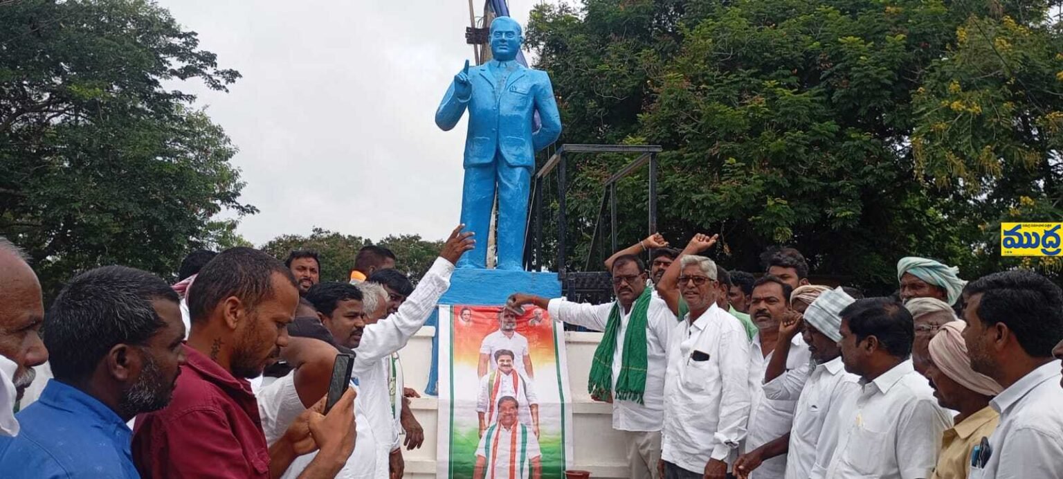 బల్మూర్ లో పెద్దఎత్తున రైతు భరోసా సంబరాలు