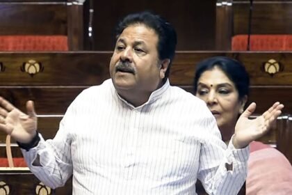 బీసీసీఐ తదుపరి అధ్యక్షుడిగా రాజ్యసభ ఎంపీ ఎంపీ, మాజీ జర్నలిస్ట్ రాజీవ్ శుక్లా శుక్లా .. ఈయన ఎక్కడ నుంచి నుంచి వచ్చారు?