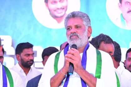 మద్యం కేసులో పోలీస్ కస్టడీకి చెవిరెడ్డి చెవిరెడ్డి భాస్కర్ రెడ్డి .. ఉదయం నుంచి సాయంత్రం సాయంత్రం వరకు!
