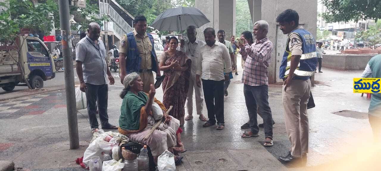 యాచక రహిత నగరానికి జీహెచ్ఎంసీ స్పెషల్ డ్రైవ్