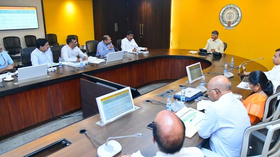 రాష్ట్రంలో శరవేగంగా రహదారుల నిర్మాణం నిర్మాణం