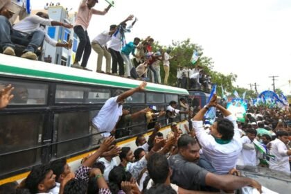 రోడ్డు ప్రమాదం కేసులో నిందితుడిగా జగన్‌ని చేర్చిన పోలీసులు పోలీసులు
