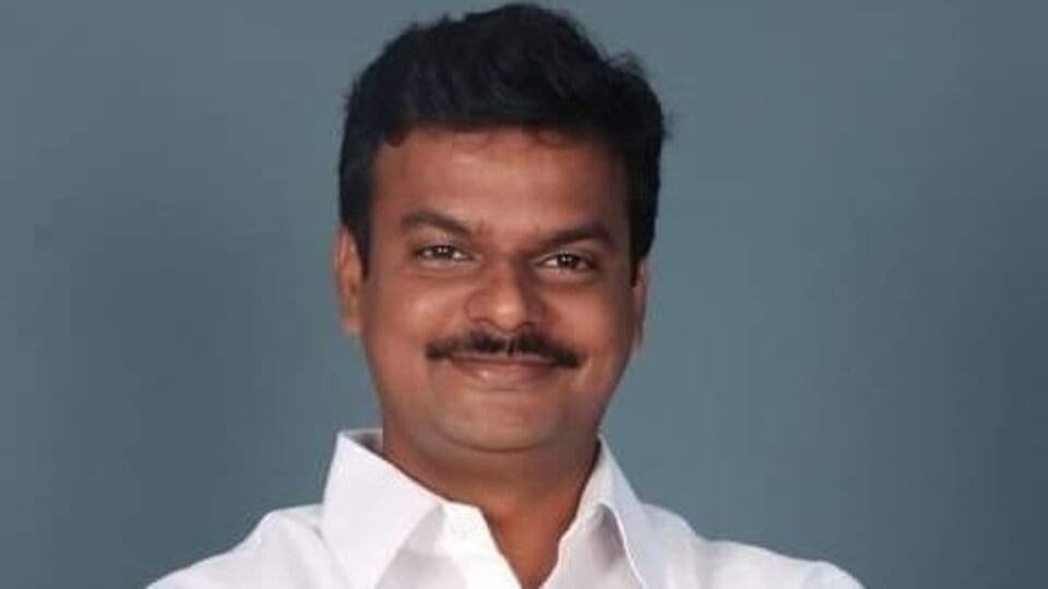 ఆంధ్రప్రదేశ్ బీజేపీ అధ్యక్షుడిగా బాధ్యతలు స్వీకరించిన పీవీఎన్ మాధవ్ మాధవ్