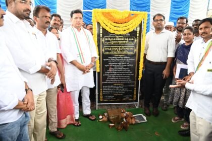 ఆధునిక సాంకేతిక పట్ల విద్యార్థులు అవగాహన కల్గి ఉండాలి ఉండాలి