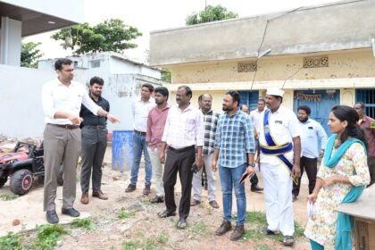 ఇందిరమ్మ ఇండ్ల పనులను పనులను - ముద్రా న్యూస్