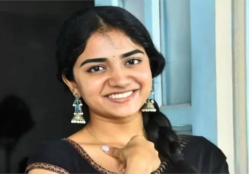 ఈత రాకపోయినా నీళ్ళల్లో దూకేసిన ప్రముఖ హీరోయిన్