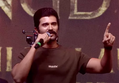 ఏనా కొడుకు మనల్ని మనల్ని .. కొత్త కొత్త కాంట్రవర్సీలో కాంట్రవర్సీలో!