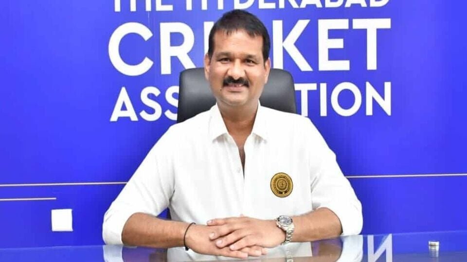 ఐపీఎల్ టికెట్ల టికెట్ల - హెచ్‌సీఏ హెచ్‌సీఏ అధ్యక్షుడు జగన్మోహన్ రావు అరెస్ట్‌ అరెస్ట్‌- HCA అధ్యక్షుడు జగన్ మోహన్ రావు 4 ఇతరులు CID చేత అదుపులోకి తీసుకున్నారు, తెలంగాణ.