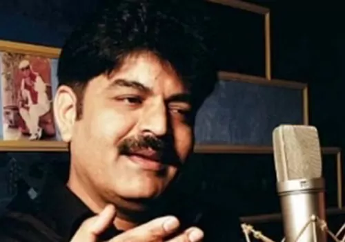 గుండెపోటుతో ప్రముఖ సింగర్ మృతి