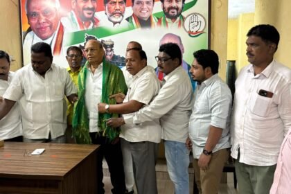 గురు గురు, ఏడాది ఏడాది పదవి కాలం పూర్తయిన జనక్ కు ఘన ఘన ఘన