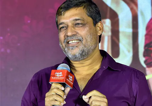 గేమ్ ఛేంజర్ పోతే చరణ్ చరణ్ కూడా కూడా చేయలేదు .. వాళ్ళిద్దరికీ నక్కకు నాగలోకానికి ఉన్నంత తేడా తేడా!