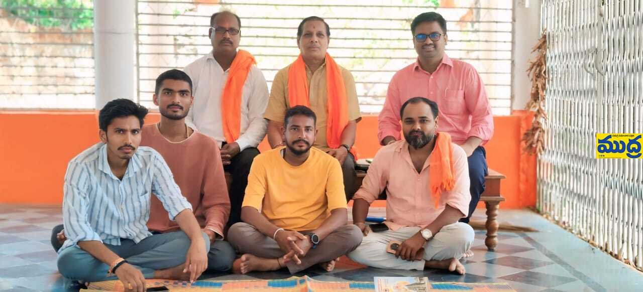గోపాష్టమి రోజున ముందుగా గోపూజ గోపూజ