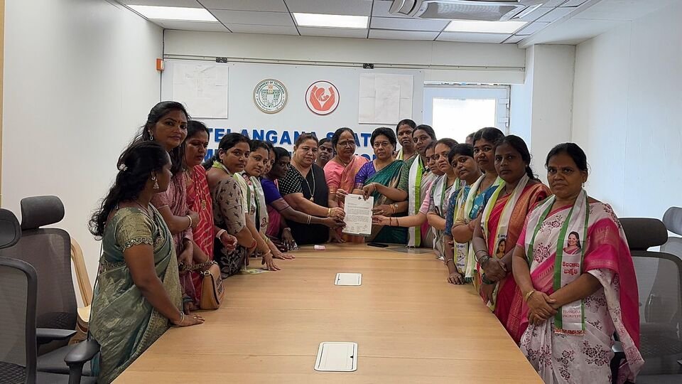 తీన్మార్ మల్లన్నపై తెలంగాణ మహిళా కమిషన్‌కు ఫిర్యాదు