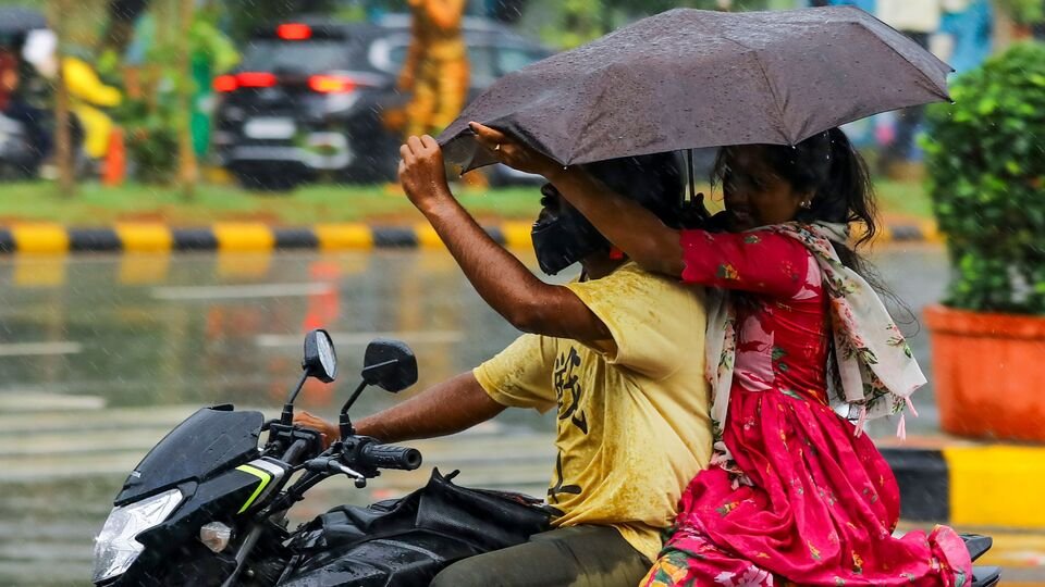 తెలంగాణలో రెండు రోజుల పాటు భారీ వర్షాలు