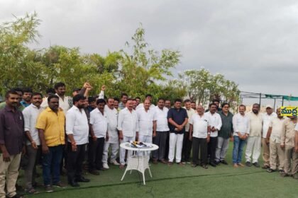 పదవి దాహంతో కాపు వర్గంలో స్వార్థపూరిత రాజకీయాలు