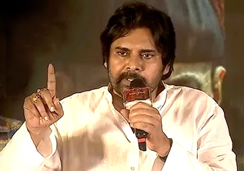 పవన్‌కళ్యాణ్‌పై పోలీస్‌ కేసు .. అలా అలా మీపై ఎన్ని కేసులు కేసులు?