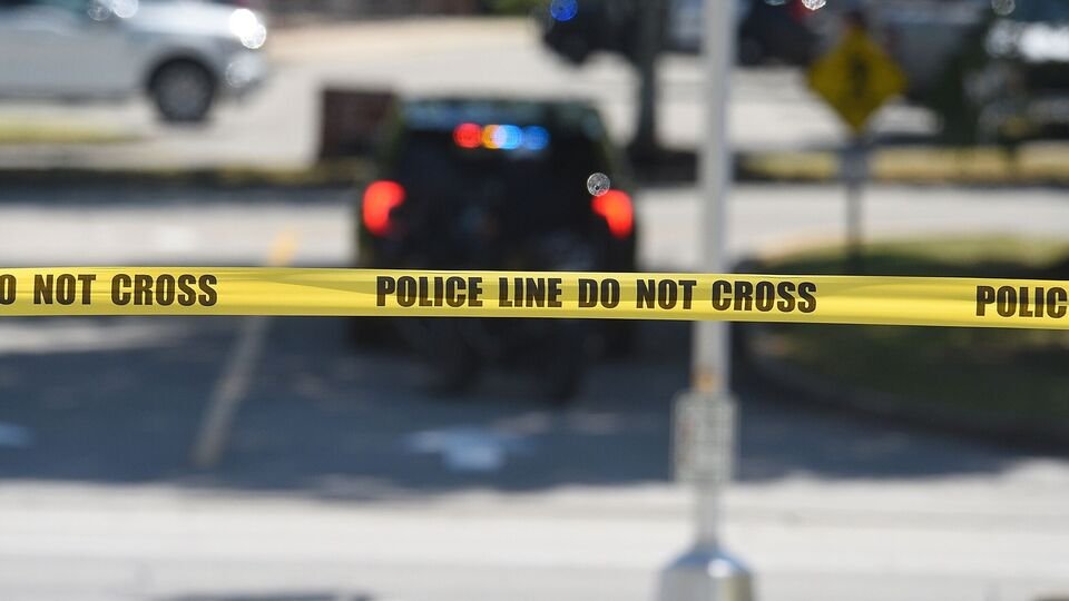 ప్రేమికుడి కోసం భర్తను హత్య చేసిన భార్య; చాలా తెలివిగా ప్లాన్ ప్లాన్ చేసినా బాటిల్ క్యాప్ తో దొరికిపోయింది- బెంగళూరు షాకర్ మహిళ భర్తను చంపేస్తుంది ఎందుకంటే ప్రేమ ఆత్మహత్యగా కప్పిపుచ్చడానికి ప్రయత్నిస్తుంది,