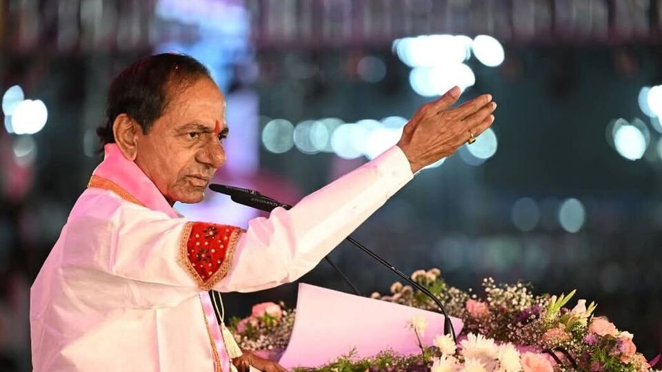 బనకచర్లను ఎట్టి పరిస్థితుల్లో పరిస్థితుల్లో నిలువరించాల్సిందే - కేసీఆర్- KCR BRS పార్టీ నాయకులకు AP బనకాచెర్లా ప్రాజెక్ట్ ఆపడానికి పోరాడమని సలహా ఇస్తుంది, తెలంగాణ తెలంగాణ