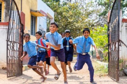 బుధవారం బుధవారం తెలంగాణలో, కాలేజీలకు కాలేజీలకు .. కారణమేంటో కారణమేంటో తెలుసా?