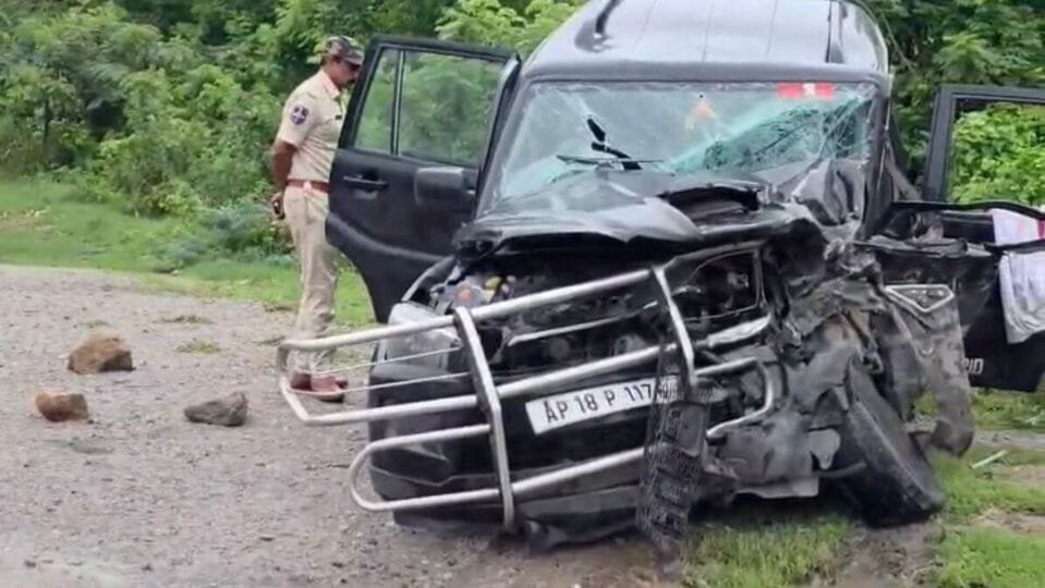 యాదాద్రి జిల్లాలో ఘోర రోడ్డు రోడ్డు