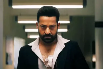 వార్ -2 స్టోరీ స్టోరీ .. ఎన్టీఆర్ రోల్ విషయంలో విషయంలో బిగ్ ట్విస్ట్!