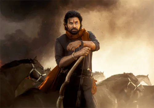 వీరమల్లుతో పవన్ కళ్యాణ్ వంద వంద కోట్లు ..?
