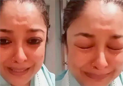 వేధిస్తున్నారంటు బోరున ఏడుస్తున్న ప్రముఖ ప్రముఖ హీరోయిన్ .. ఆ హీరో అభిమానులా!