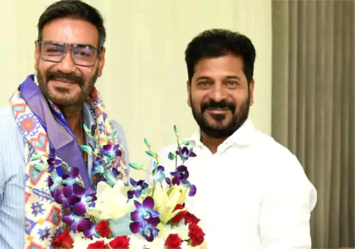 స్టూడియో నిర్మాణానికి నిర్మాణానికి అవకాశం కల్పించాలని రేవంత్ రెడ్డిని కోరిన అజయ్ దేవగన్