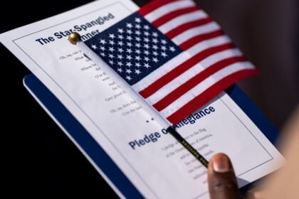 హెచ్ 1 బీ వీసా లాటరీ లాటరీ వ్యవస్థను పూర్తిగా ట్రంప్ ట్రంప్! యూఎస్ పౌరసత్వం పౌరసత్వం విషయంలో కూడా ..