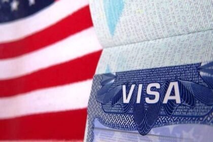 హెచ్ 1 బీ వీసాదారులకు షాక్! ఆ 60 రోజుల గ్రేస్ పీరియడ్లోనూ పీరియడ్లోనూ డిపోర్టేషన్ డిపోర్టేషన్ ..- 60 రోజుల గ్రేస్ పీరియడ్ సమయంలో బహిష్కరణ నోటీసులను స్వీకరించే H1B కార్మికులను తొలగించారు,