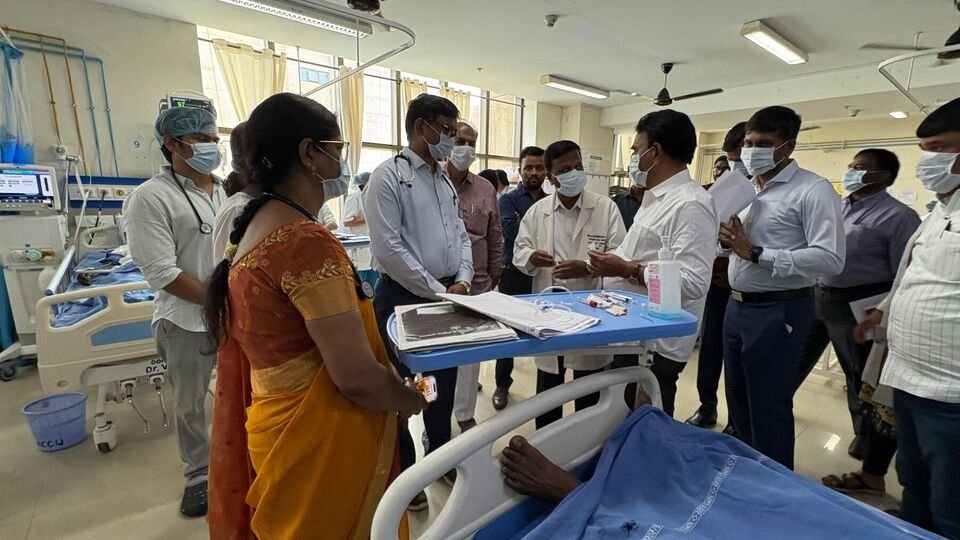 హైదరాబాద్: కల్తీ కల్లుతో కల్లుతో ముగ్గురు - డిపోల‌ను సీజ్ చేసిన చేసిన ఎక్సైజ్ పోలీసులు ..!