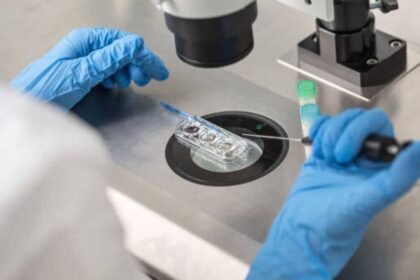 హైదరాబాద్: భర్త స్పెర్మ్ స్పెర్మ్ తో కాకుండా మరో వ్యక్తి కణాలతో సంతానం ..! టెస్ట్ ట్యూబ్ బేబీ సెంటర్ పై కేసు, బయటపడ్డ అసలు అసలు అసలు