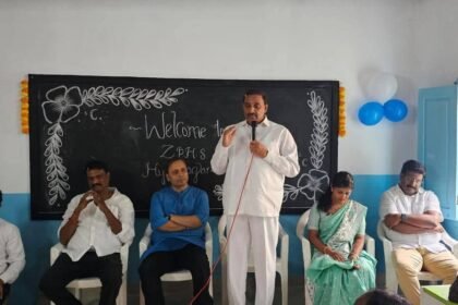 హైదర్నగర్ డివిజన్ లో లో పాఠశాల ప్రారంభించిన ప్రారంభించిన పీయేసీ చైర్మన్