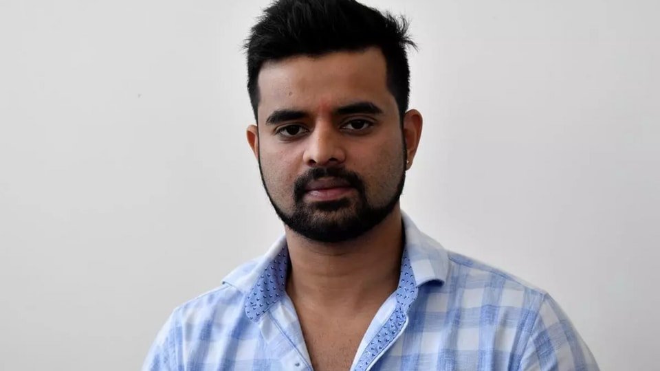 అత్యాచారం కేసులో మాజీ ఎంపీ ప్రజ్వల్ రేవణ్ణకు రేవణ్ణకు ఖైదు ఖైదు ..