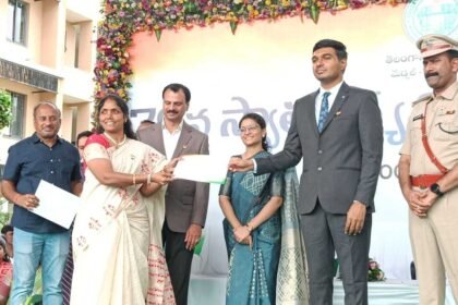 ఉత్తమ అధికారిగా బోడుప్పల్ కమిషనర్ శైలజకు గుర్తింపు