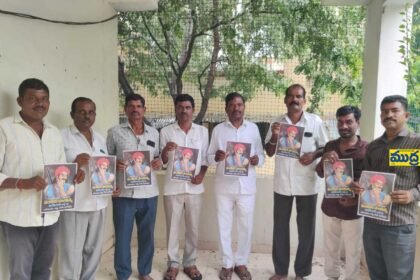 పండుగ సాయన్న జయంతిని ప్రభుత్వం అధికారికంగా నిర్వహించాలి