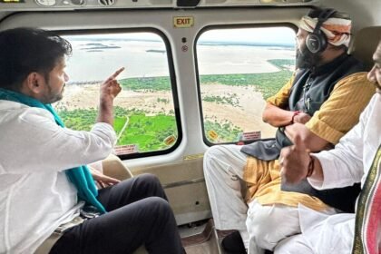 వరద ప్రభావిత ప్రాంతాల్లో ప్రాంతాల్లో సీఎం రేవంత్ ఏరియల్ రివ్యూ - నష్టంపై నివేదికలు సిద్ధం చేయాలని చేయాలని చేయాలని