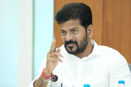విద్యార్థులు, టీచర్లకు ఫేస్ రికగ్నైజేషన్ రికగ్నైజేషన్ అటెండెన్స్ - సీఎం సీఎం కీలక కీలక కీలక