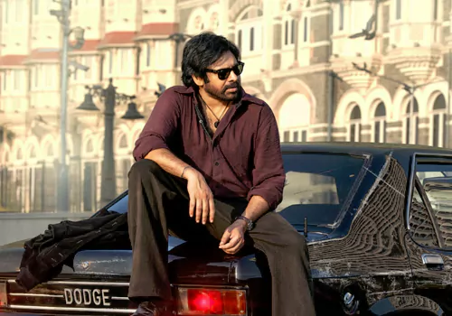 ఓజీ మూవీ ఫస్ట్ రివ్యూ .. రెండు బిగ్ సర్ ప్రైజ్ లు!