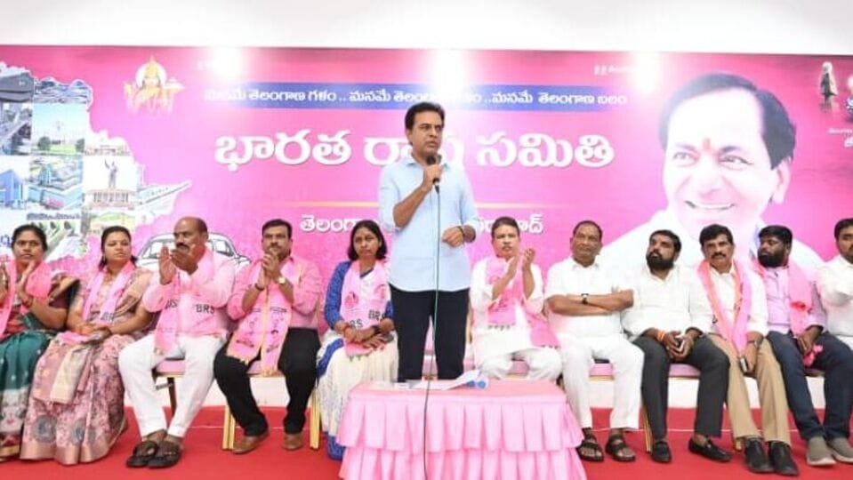కాంగ్రెస్, బీజేపీల జాయింట్ వెంచర్ గా రేవంత్ సర్కార్ సర్కార్