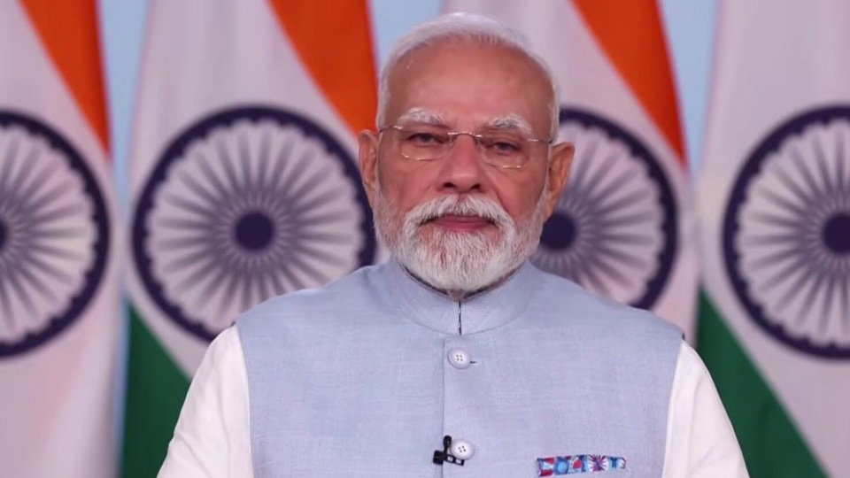 జీఎస్టీ సంస్కరణలతో దేశాభివృద్ధి .., మేడ్ మేడ్ ఇండియా వస్తువులను కొనుగోలు చేయాలి చేయాలి: ప్రధాని ప్రధాని ప్రధాని ప్రధాని