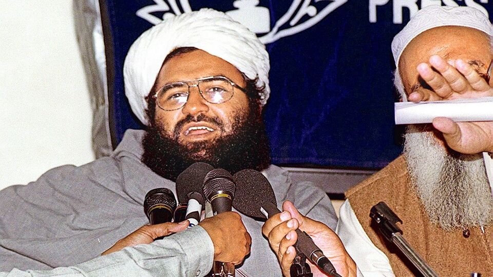 జైషే మహ్మద్ చీఫ్ మసూద్ అజహర్ కుటుంబం ముక్కలైంది ముక్కలైంది ముక్కలైంది ముక్కలైంది మసూద్ మసూద్ ఇలియాస్ కాశ్మీరీ- మసూద్ అజార్ కుటుంబం ఆపరేషన్లో నలిగిపోతుంది సిందూర్ జైష్ కమాండర్ అంగీకరించాడు,