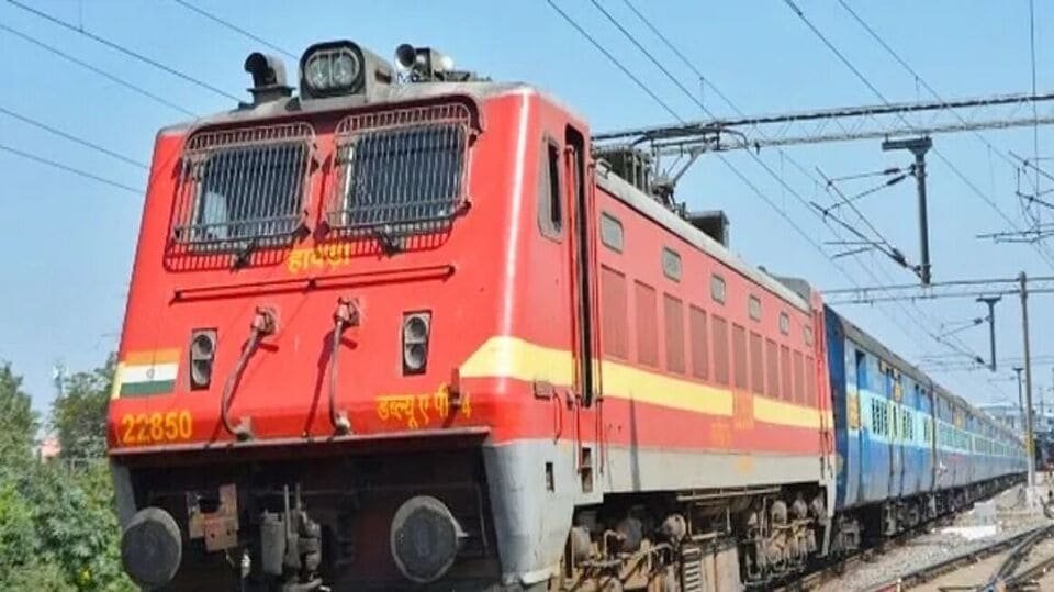 ప్రయాణికులకు దక్షిణ మధ్య మధ్య రైల్వే అలర్ట్ - ఏపీ, తెలంగాణ, తెలంగాణ మీదుగా ప్రత్యేక రైళ్లు, రూట్స్ రూట్స్ రూట్స్