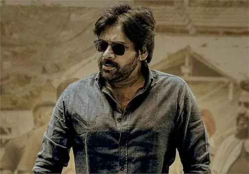 ఆటోడ్రైవర్ గా పవన్ పవన్ .. అభిమానుల్లో అభిమానుల్లో జోష్